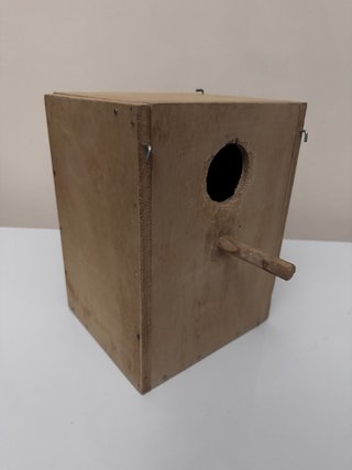 Nido de pájaros de madera