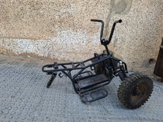 Quad Negro Todoterreno