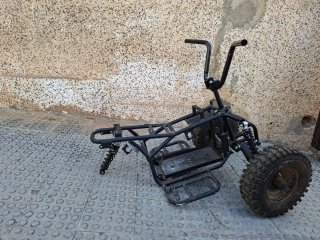 Quad Negro Todoterreno