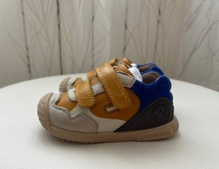 Zapatillas Biomecanics № 19