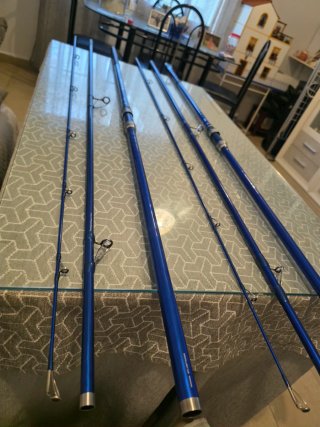 Dos  caña de pescar Surf Leader 450 euros cada uni