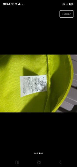 Mochila Nike 16L Verde y Amarilla.sin estrenar