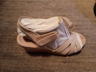 Sandalias Clarks de tacón medio. Tala Tallala 38