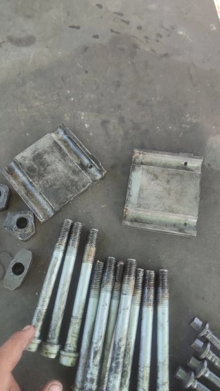 Tornillos culata Jeep Cherokee 2.5 Diesel
