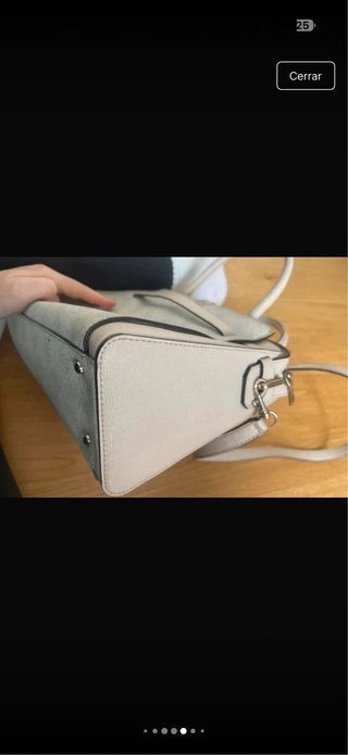 Bolso Guess Mano/Hombro Beige y Blanco