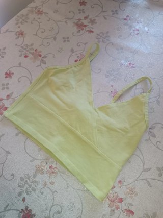 Top corto verde lima