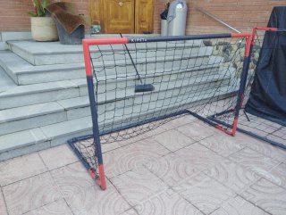 2 Porterías de fútbol KIPSTA. Precio por las dos.