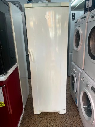 Congelador Vertical Electrolux Blanco