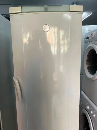 Congelador Vertical Electrolux Blanco