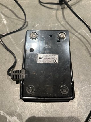 Pedal para máquina de coser eléctrica