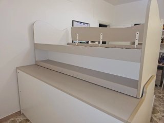 Letto a castello con scaletta e cassetti colombini