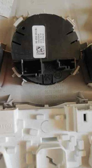 Luz interior 96781244177 citroen c4 picasso 199564
