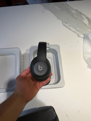 Cascos Beats Studio Pro Negros