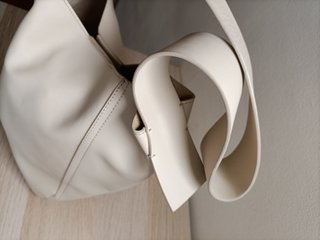 Bolso de piel Zara Beige
