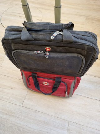 Trolley y maletín Victorinox Rojo, negro, Equipaje