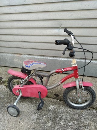 Bici infantil Mickey Mouse roja