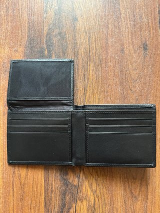 Billetera de cuero negra