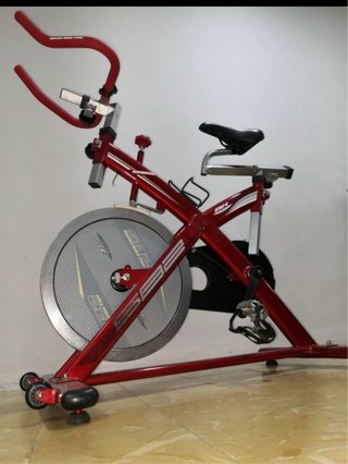 Bicicleta Spinning BH Roja