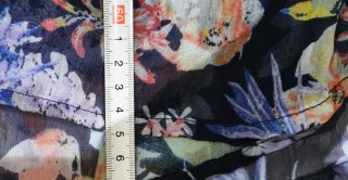 Blusa Stradivarius floral sin mangas Talla L