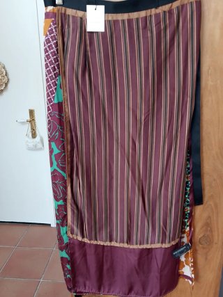 Falda Zara Estampada M/L