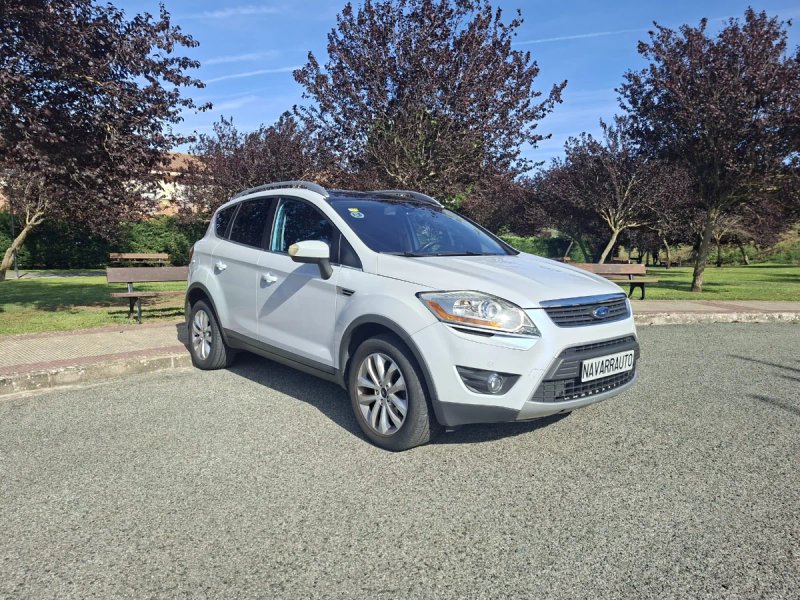 Ford Kuga 2010 - foto 1