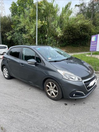 Peugeot 208 2015