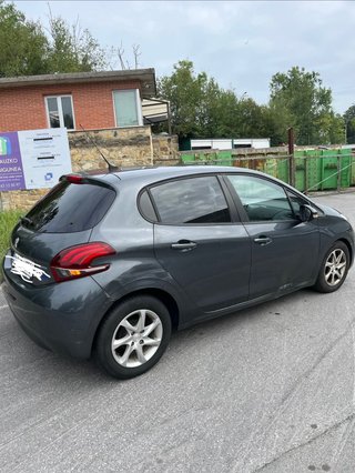 Peugeot 208 2015