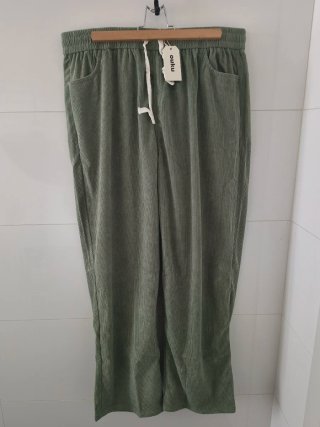 Pantalón Pana Ouku Verde Oliva Talla XL