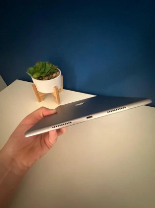 iPad Pro 10.5 256GB Gris Espacial + Funda Logitech