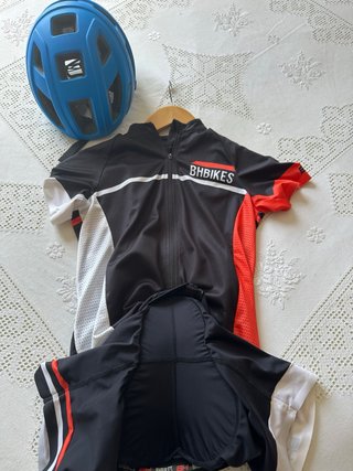 Conjunto Ciclismo Infantil BH + Casco Azul