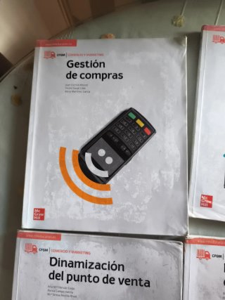 Pack libros Grado Medio de Comercio y marketing