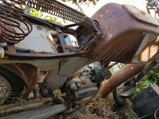 MOTO GINSON DE 49ANTIGUA