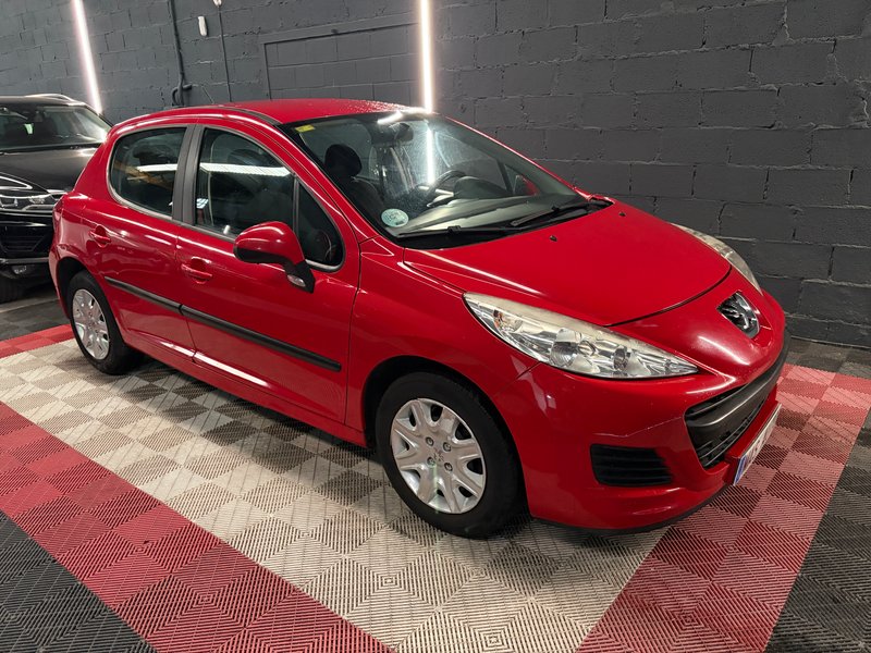 Peugeot 207 2010 - foto 1