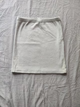 Falda (mini) gris para mujer
