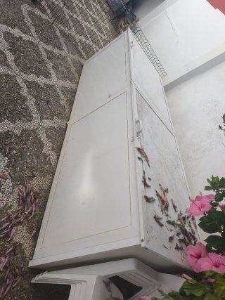 Arcón de aluminio blanco