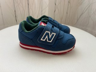 Zapatillas New Balance 22 1/2