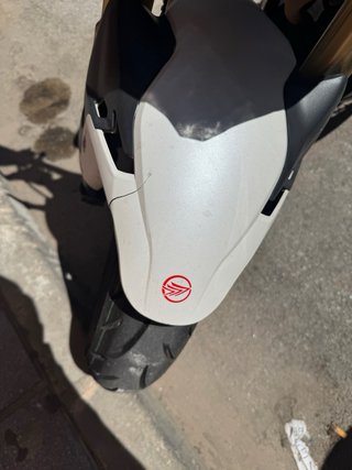 Keeway RKF 125 2023 Blanca y Negra