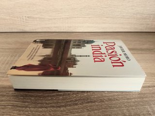 PASIÓN INDIA-Dedicatoria, firma atribuida al autor