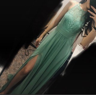 Vestido verde elegante espalda abierta