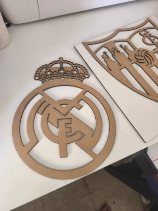 Escudo de madera personalizado
