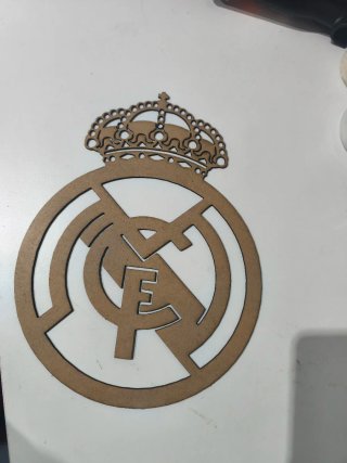Escudo de madera personalizado