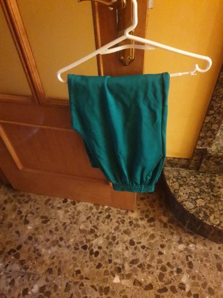 Chándal hombre sin estrenar gris y verde