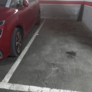ay una plaza de parking libre pero no tengo llave
