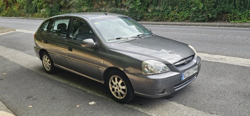 KIA Rio 2005 - foto 1