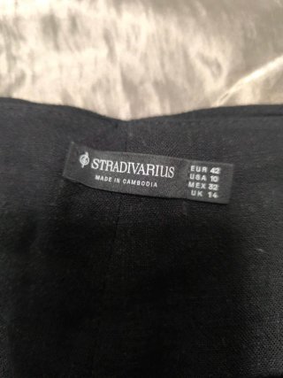 Falda Stradivarius  Negra