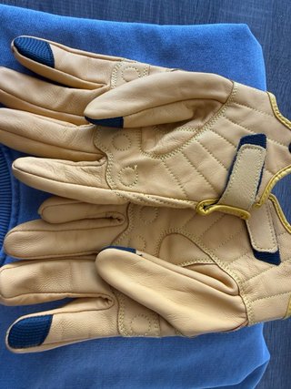 Guantes de piel para verano