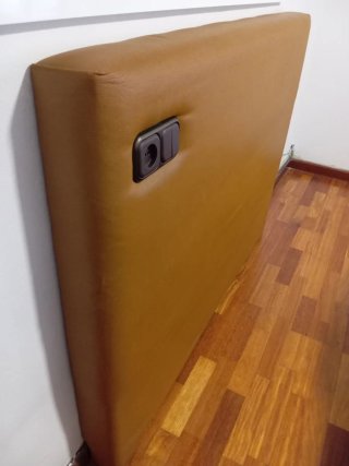 Cabecero cama polipiel con enchufe e interruptor