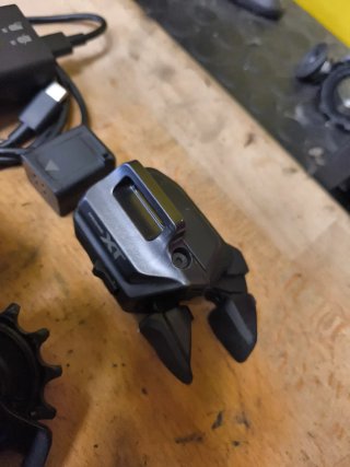 Kit Shimano XT Di2 12v Actualización