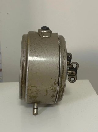 Despertador antiguo META alemán cuerda