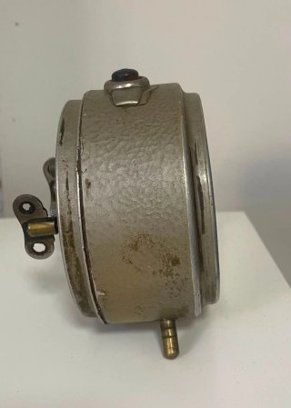 Despertador antiguo META alemán cuerda